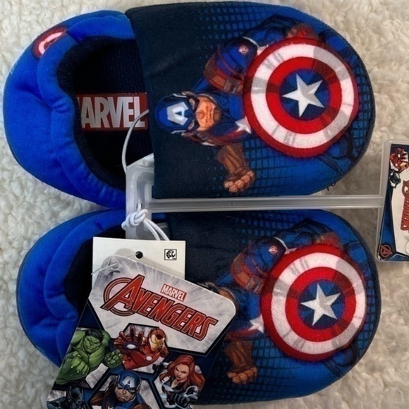 Marvel Avengers Kids Slippers Size: 7/8 M - Picture 4 of 5